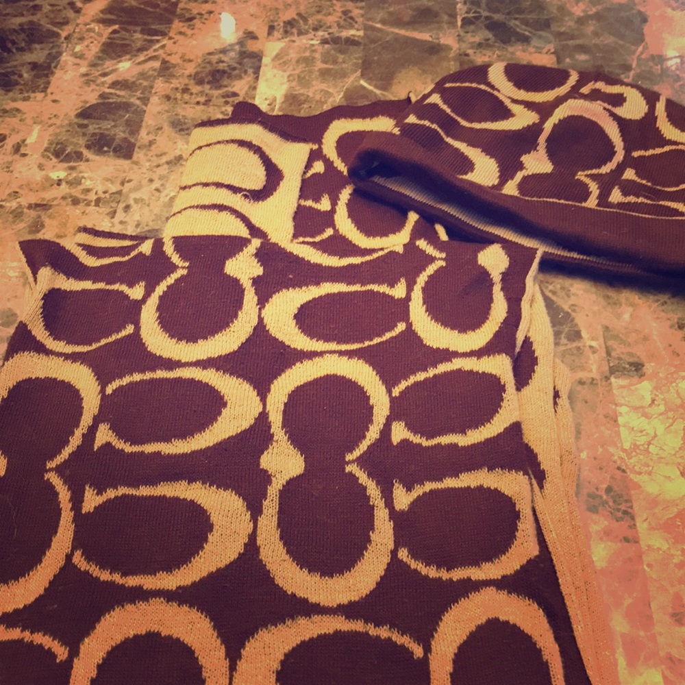 Authentic coach winter scarf and hat